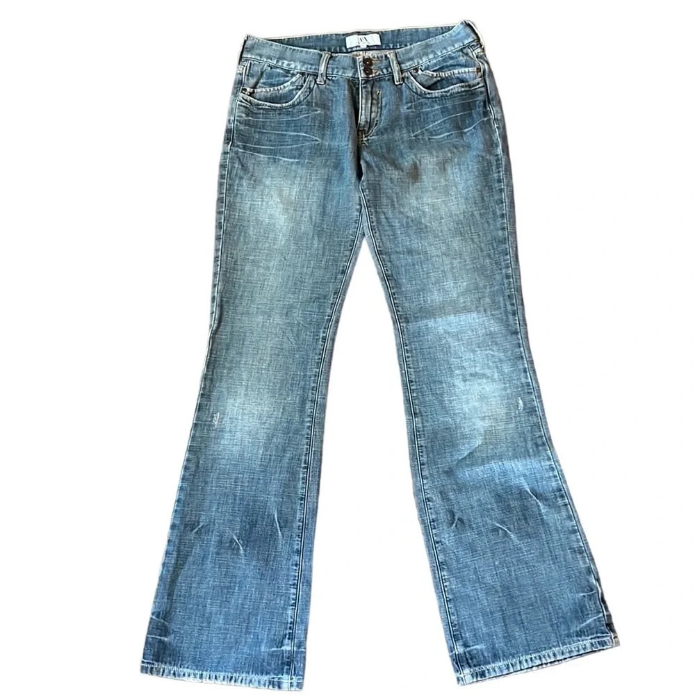 Armani Exchange Flare Midrise Jeans. Women’s sz 8. Medium wash.